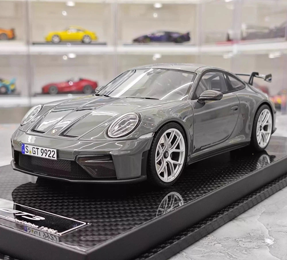[VIP] 1:18 Porsche 2025 911 992.2 GT3 Glossy grigio modellino di auto resina