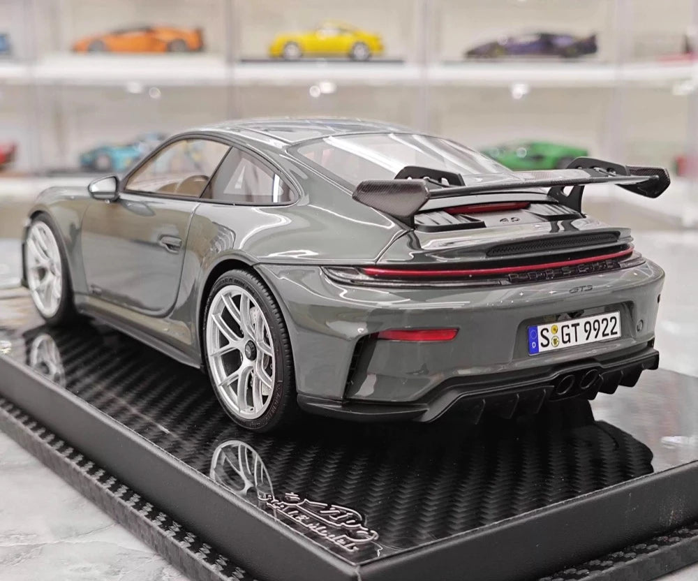 [VIP] 1:18 Porsche 2025 911 992.2 GT3 Glossy Gray Model Car Resin