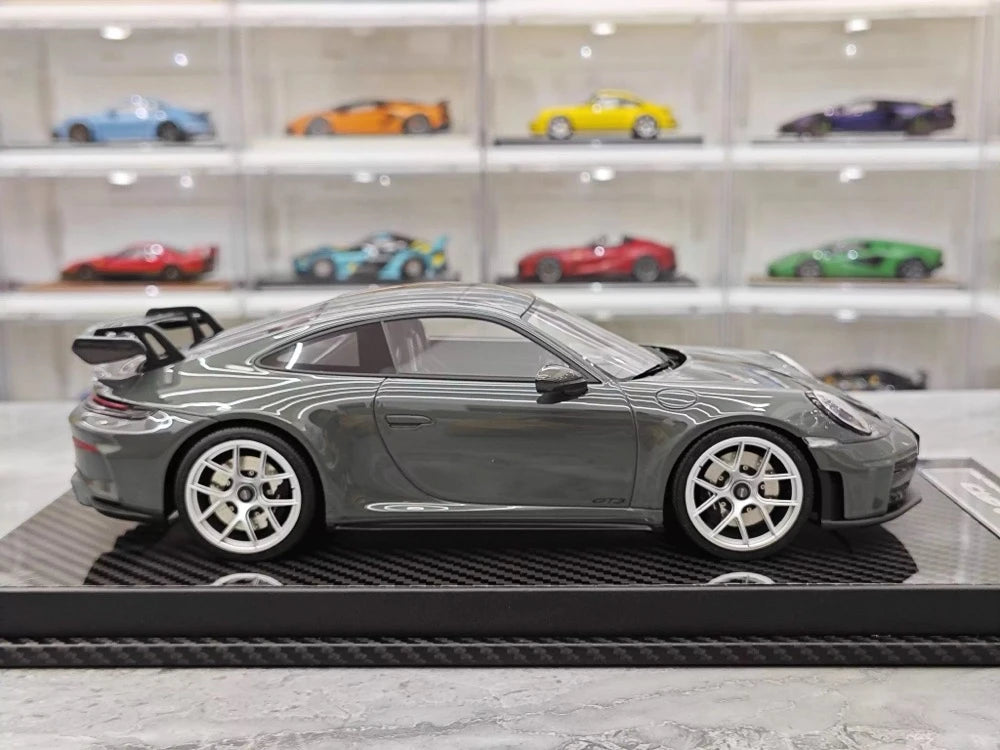 [VIP] 1:18 Porsche 2025 911 992.2 GT3 Glossy Gray Model Car Resin