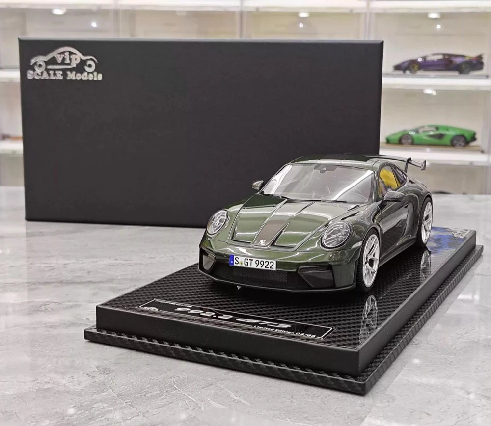 [VIP] 1:18 Porsche 2025 911 992.2 GT3 Glossy Green Model Car Resin