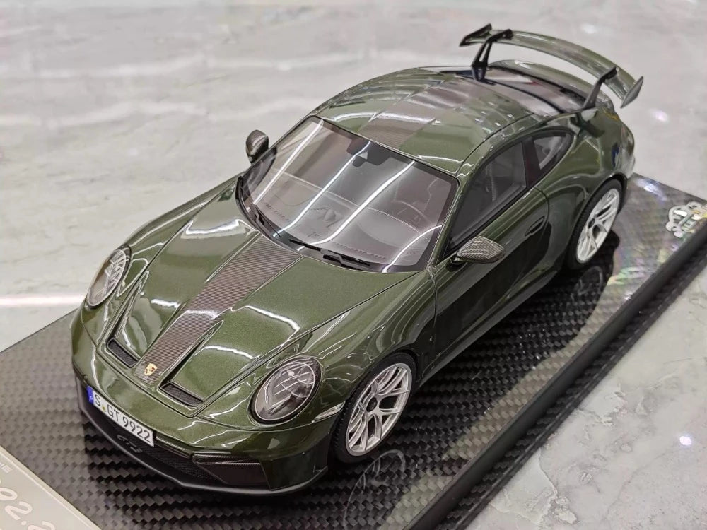 [VIP] 1:18 Porsche 2025 911 992.2 GT3 blank grön modellbil harts
