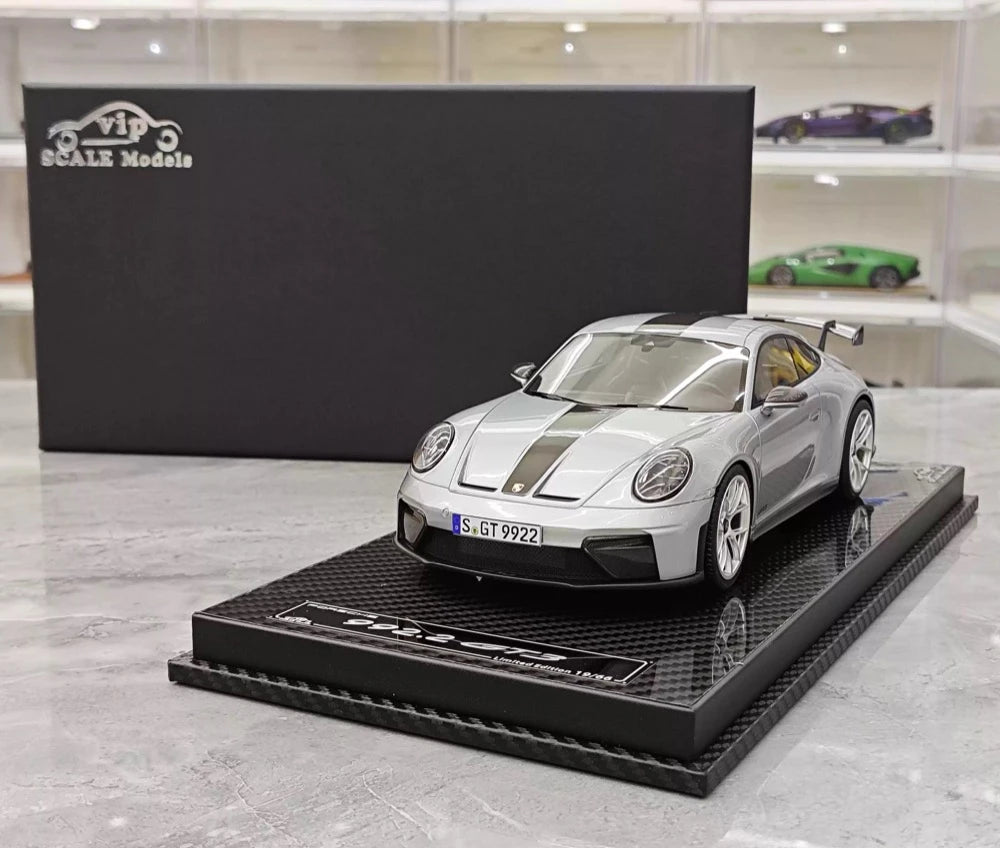 [VIP] 1:18 Porsche 2025 911 992.2 GT3 Glossy Silver Model Car Resin