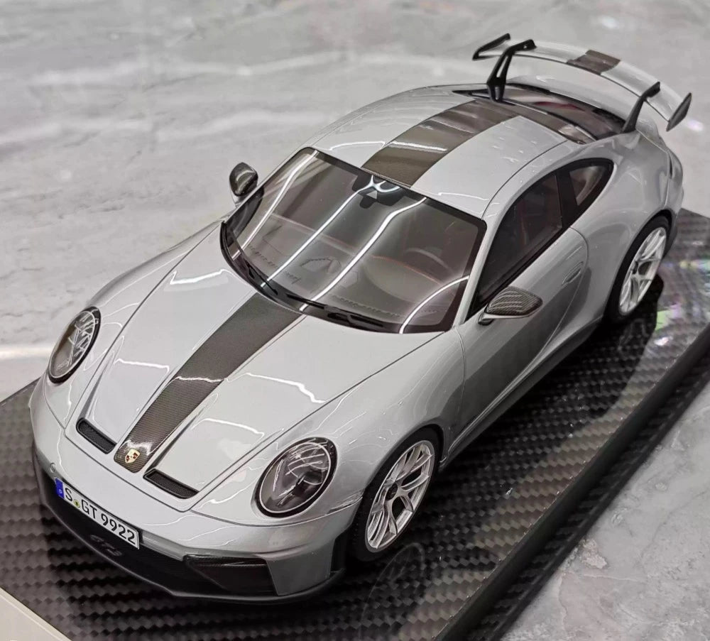 [VIP] 1:18 Porsche 2025 911 992.2 GT3 Glossy Silver Model Car Resin