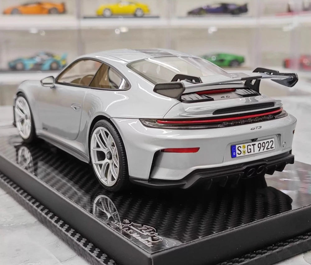 [VIP] 1:18 Porsche 2025 911 992.2 GT3 Glossy hopea pienoismalli Hartsi