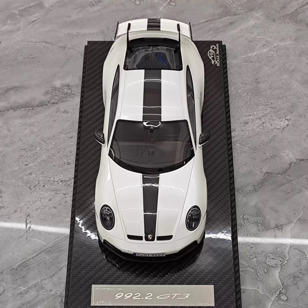 [VIP] 1:18 Porsche 2025 911 992.2 GT3 グロスy ホワイト モデルカー レジン