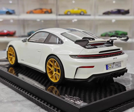 [VIP] 1:18 Porsche 2025 911 992.2 GT3 Glossy White Model Car Resin