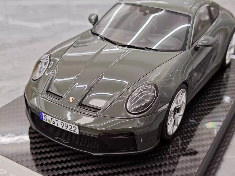 [VIP] 1:18 Porsche 2025 911 992.2 GT3 Touring Glossy Gray Model Car Resin