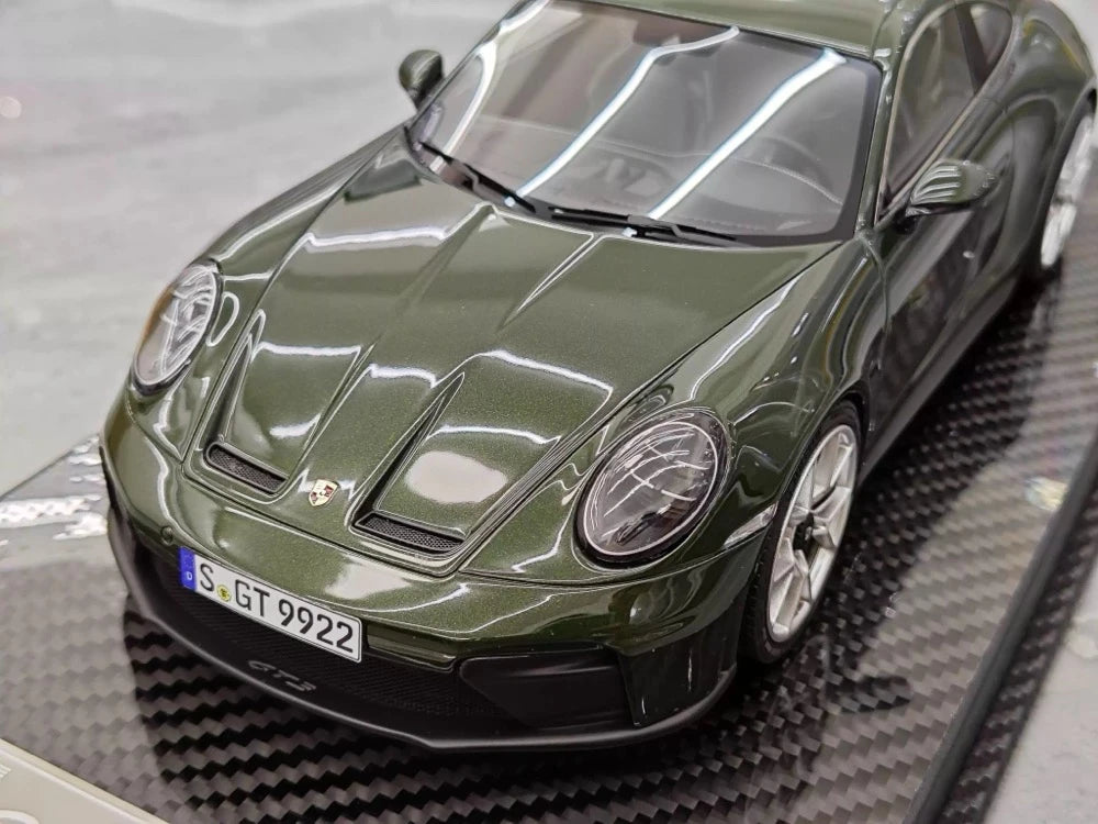 [VIP] 1:18 Porsche 2025 911 992.2 GT3 Touring Glossy Green Model Car Resin