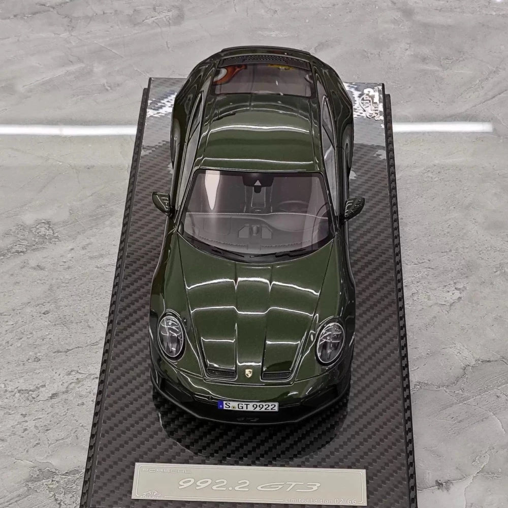 [VIP] 1:18 Porsche 2025 911 992.2 GT3 Touring Glossy Green Model Car Resin