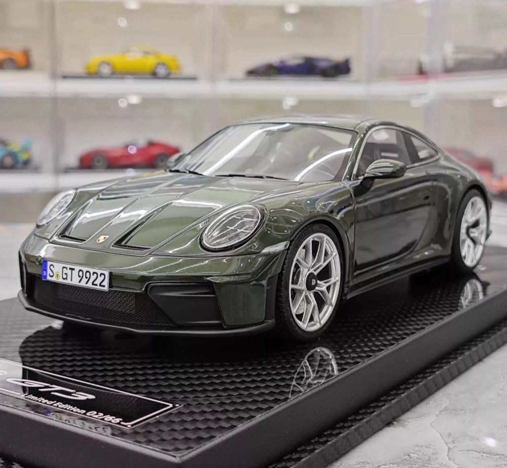[VIP] 1:18 Porsche 2025 911 992.2 GT3 Touring Glossy Green Model Car Resin