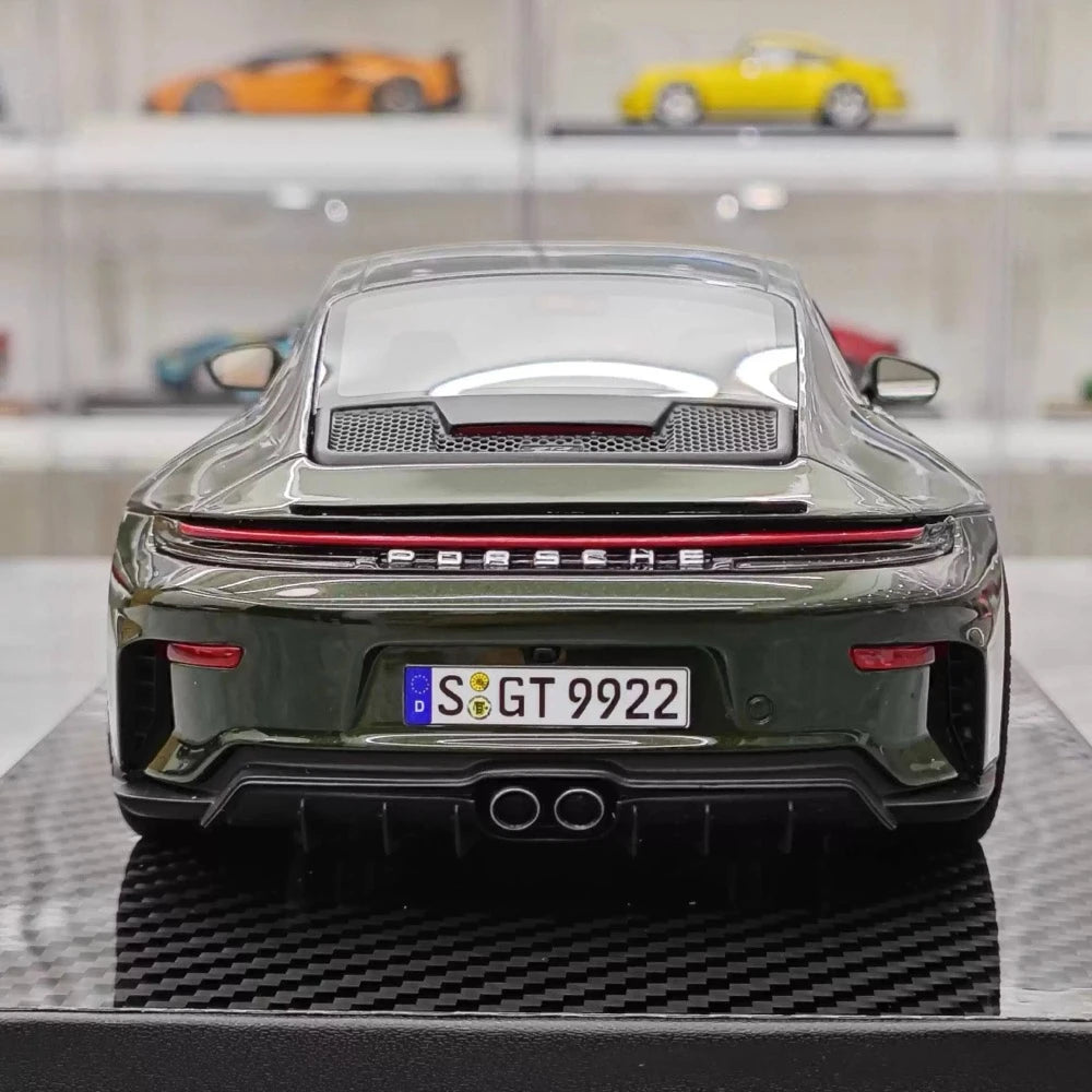 [VIP] 1:18 Porsche 2025 911 992.2 GT3 Touring Glossy Green Model Car Resin
