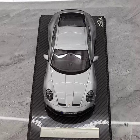 [VIP] 1:18 Porsche 2025 911 992.2 GT3 Touring Glossy Silver Model Car Resin