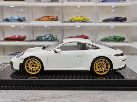 [VIP] 1:18 Porsche 2025 911 992.2 GT3 Touring Glossy White Model Car Resin