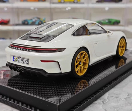 [VIP] 1:18 Porsche 2025 911 992.2 GT3 Touring Glossy White Model Car Resin