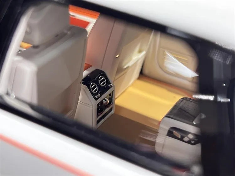 [VMB] 1:18 Rolls-Royce 2022 Ghost Mansory White Model Car Resin