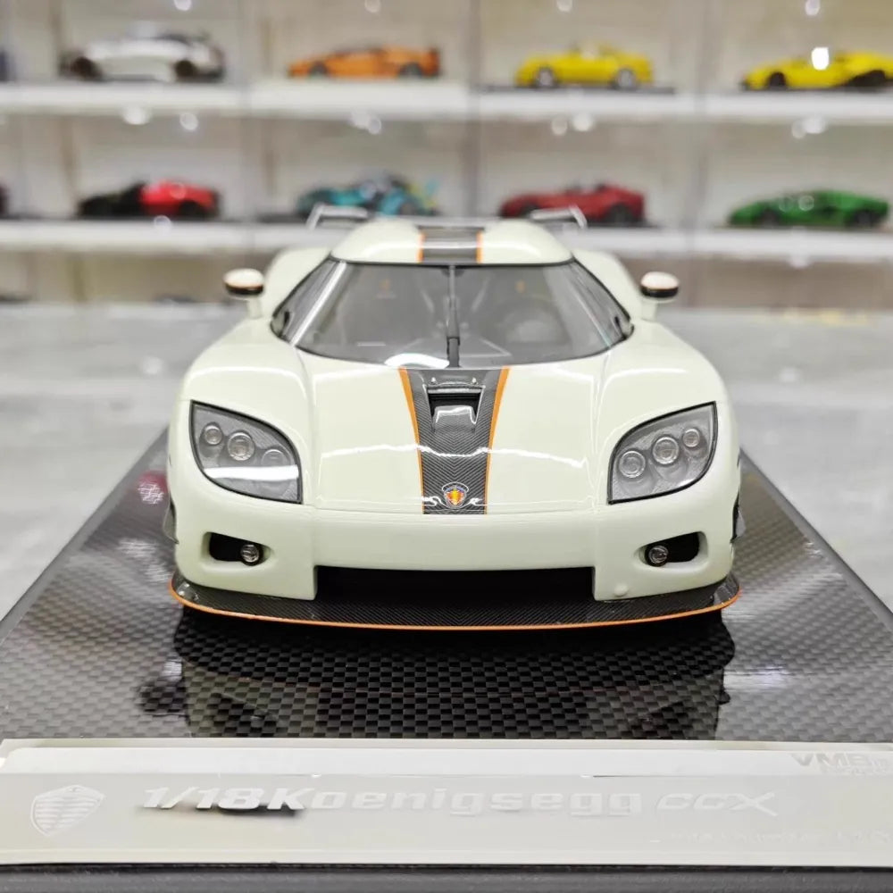 [VMB] 1:18 Koenigsegg 2006 CCX Night Glow Edition White Model Car Resin