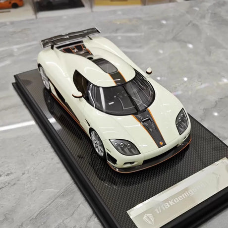 [VMB] 1:18 Koenigsegg 2006 CCX Night Glow Edition White Model Car Resin