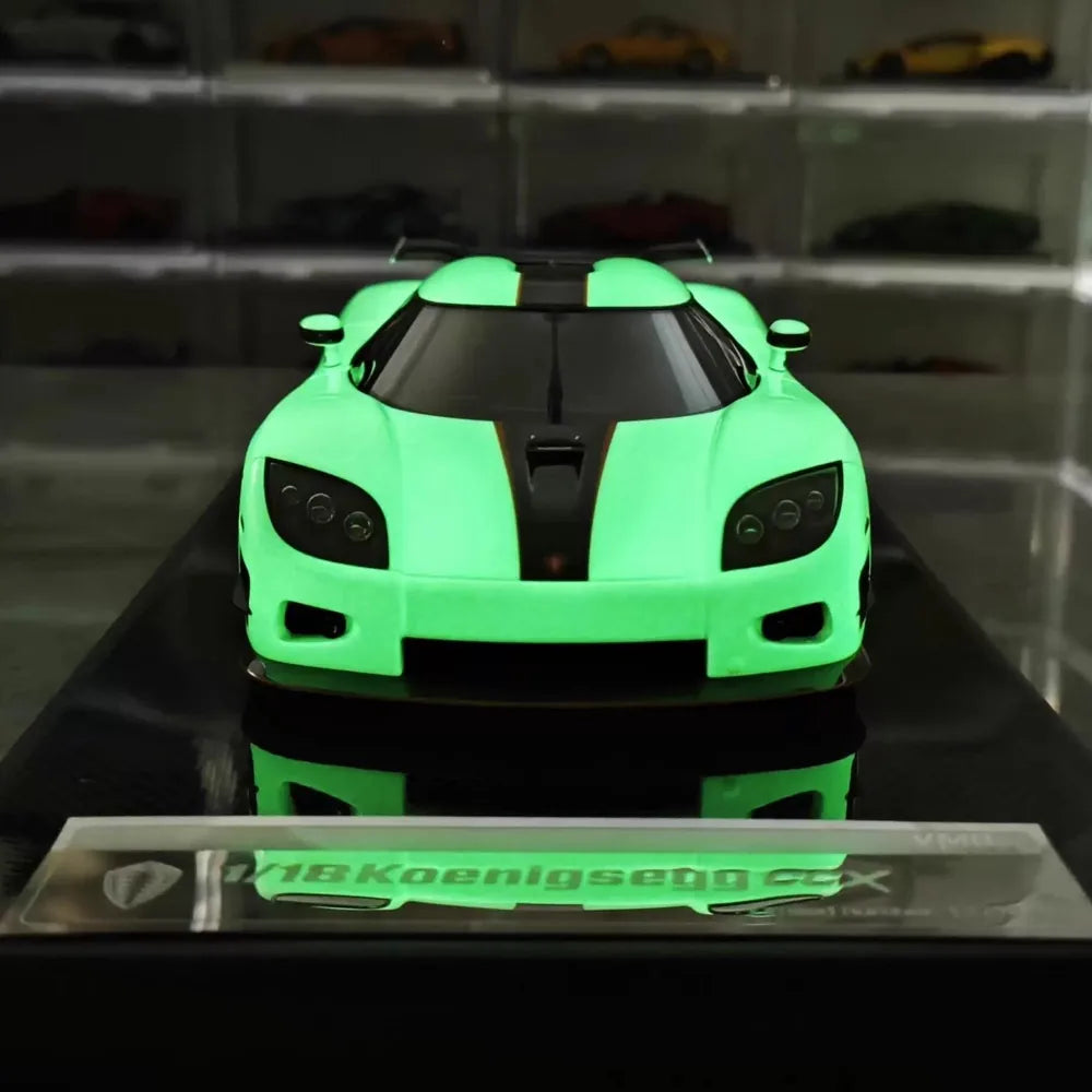 [VMB] 1:18 Koenigsegg 2006 CCX Night Glow Edition White Model Car Resin