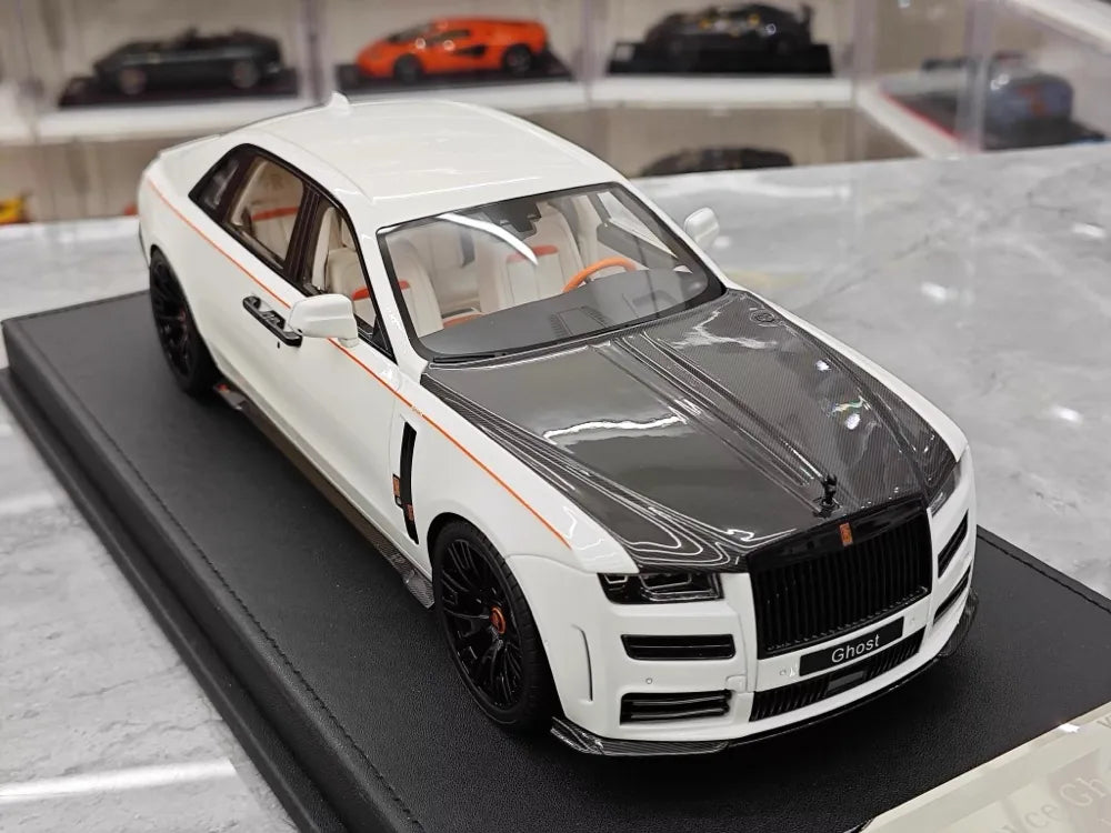 [VMB] 1:18 Rolls-Royce 2021 Ghost White & Black Model Car Resin