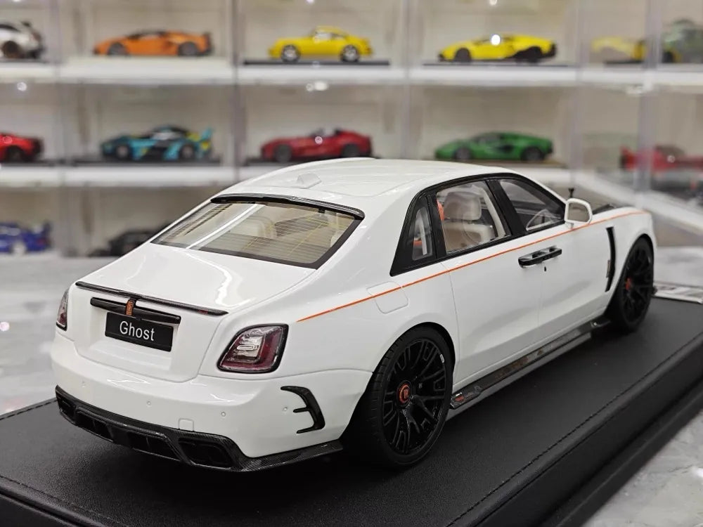 [VMB] 1:18 Rolls-Royce 2021 Ghost White & Black Model Car Resin