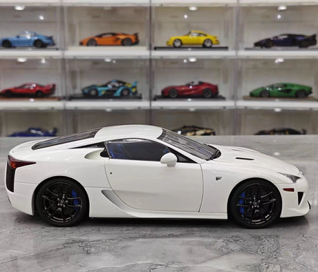 [WELL] 1:18 Lexus 2010 LFA ホワイト モデルカー Die-Cast