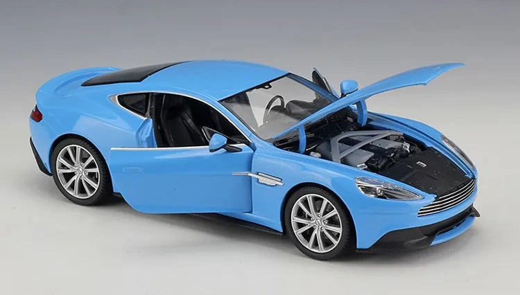 [Welly] 1:24 Aston Martin 2015 Vanquish Model Car Die-Cast