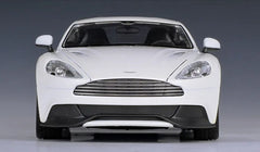 [Welly] 1:24 Aston Martin 2015 Vanquish Model Car Die-Cast