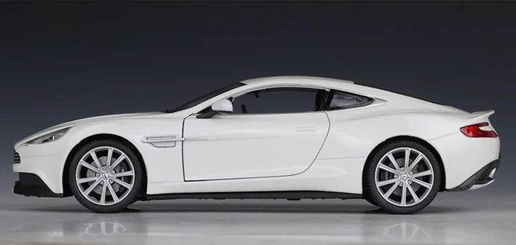 [Welly] 1:24 Aston Martin 2015 Vanquish Model Car Die-Cast